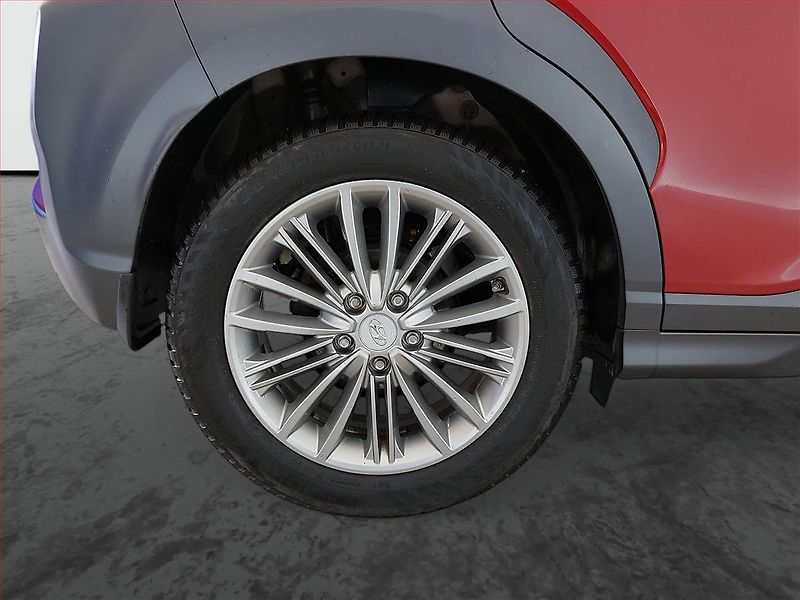 Hyundai Kona (2018) 1.0 T-GDI, Serv.kniha, Kůže - fotka 14 z 24