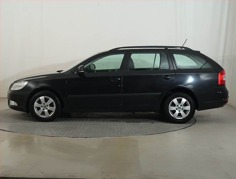 Škoda Octavia (2012) 1.6 TDI, Tempomat - fotka 3 z 13