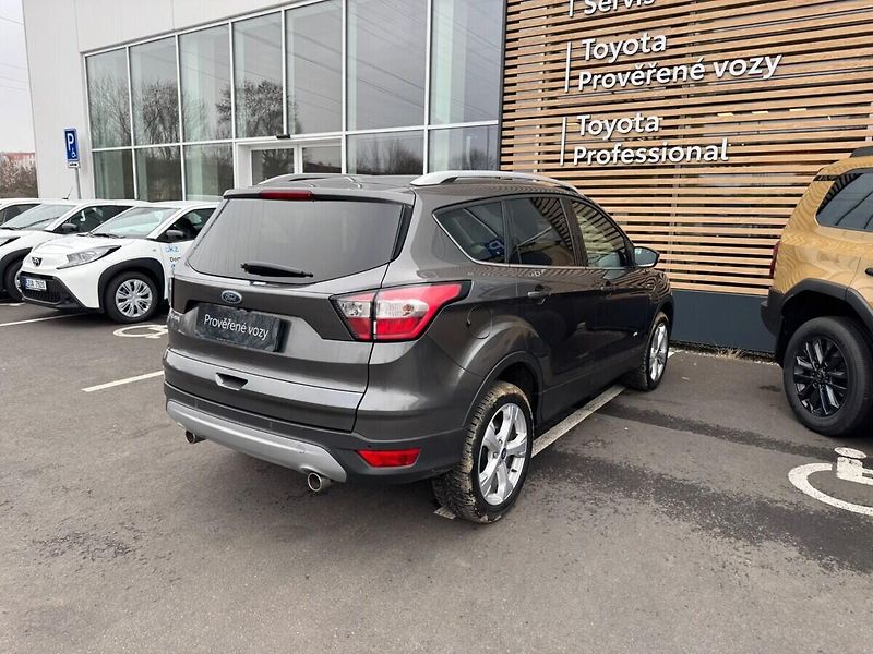 Ford Kuga AT TITANIUM - fotka 2 z 19
