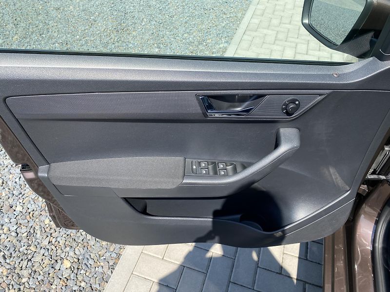 Škoda Fabia 1.2 TSI 81kW -STYLE -LED -DSG - fotka 13 z 46