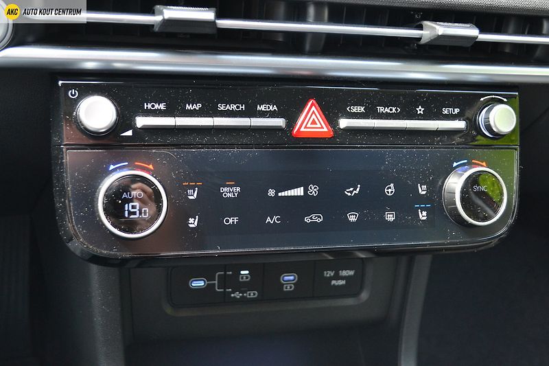 Hyundai Tucson 1,6 T-GDI PHEV 4WD AT PREMIUM - fotka 36 z 69