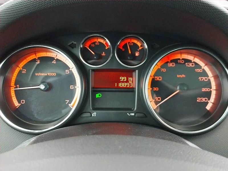 Peugeot 308 (2013) 1.6 VTi, Serv.kniha, Tempomat - fotka 11 z 17