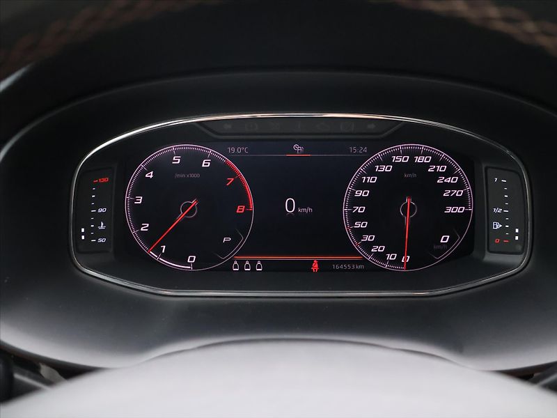 Cupra Ateca 2,0 TSI 221kW 4x4 DSG Panorama - fotka 17 z 32