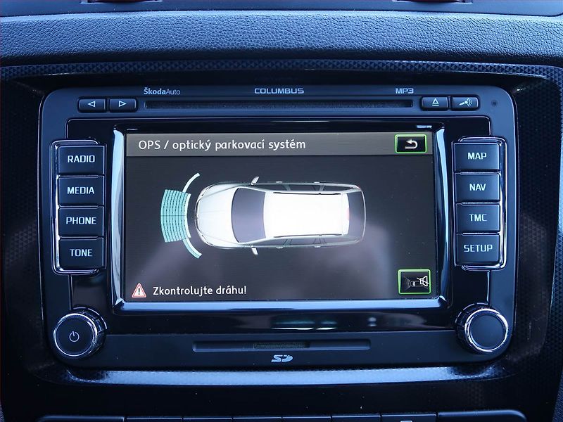 Škoda Octavia (2013) RS 2.0 TSI, Automat, Navi - fotka 19 z 19