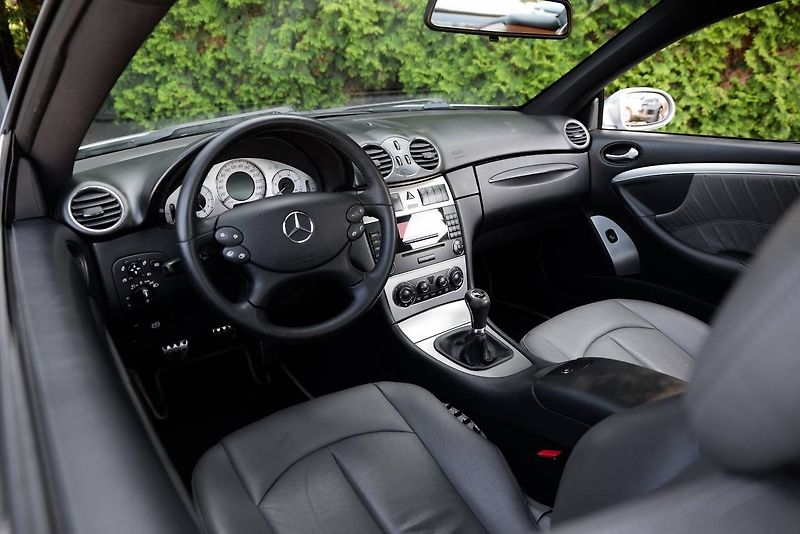 Mercedes-Benz CLK (2007) 220 CDI AVANTGARDE - fotka 13 z 20