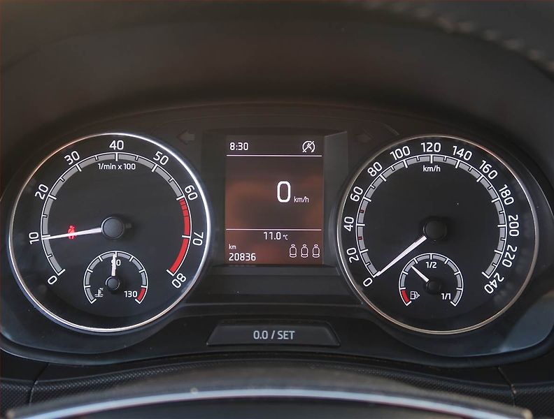 Škoda Fabia (2023) Ambition 1.0 TSI, ČR,1.maj - fotka 11 z 19