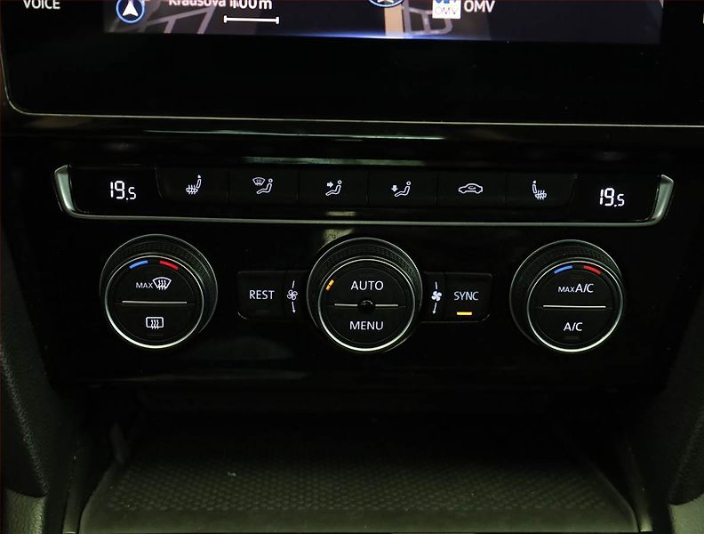 Volkswagen Passat (2019) Comfortline 1.5 TSI, Automat - fotka 12 z 17