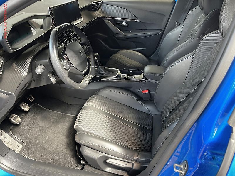Peugeot 208 (2019) 1.2 PT, GT, LED, navi - fotka 9 z 19
