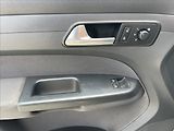 Volkswagen Caddy 2,0 TDi 103kw MAXI SOCCER 7mís - náhled 21