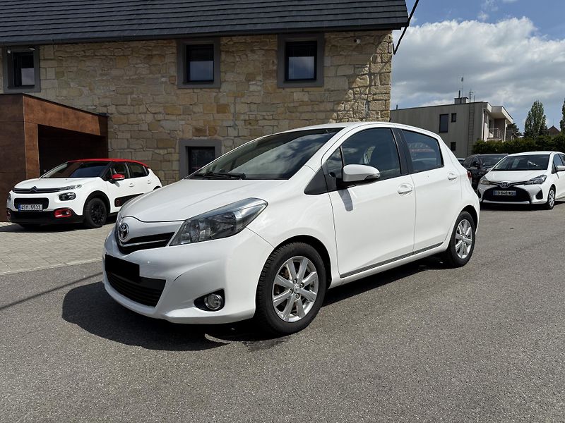 Toyota Yaris 1.4 D4D 66kW - fotka 3 z 21