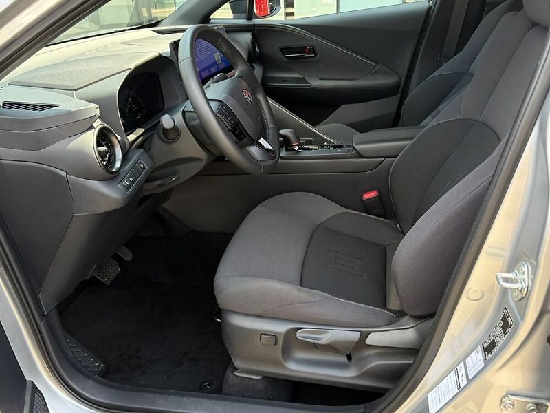 Toyota C-HR 1.8 Style - fotka 7 z 19