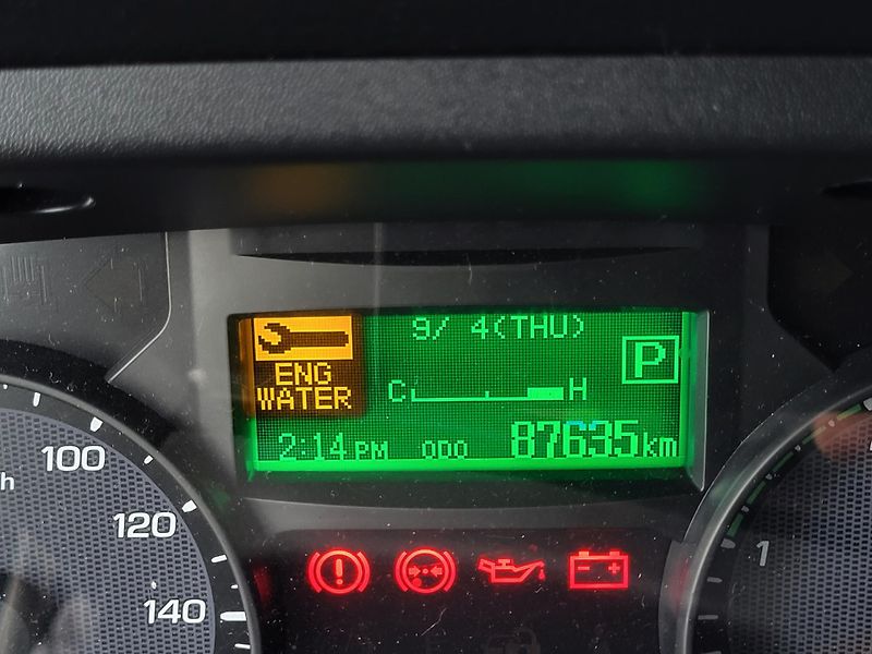 Mitsubishi Canter FUSO 3.0 BlueTEC automat - fotka 4 z 17