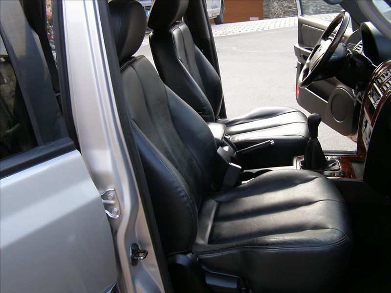 Hyundai Terracan 2,9   100000KM TOP - fotka 24 z 31