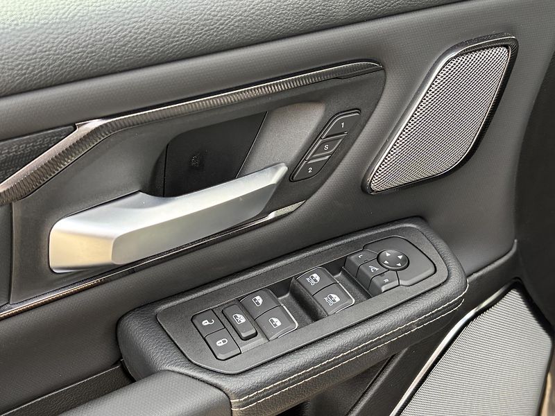 RAM 1500 (2026) Rebel 5.7 V8 Hemi 2026 - fotka 36 z 37