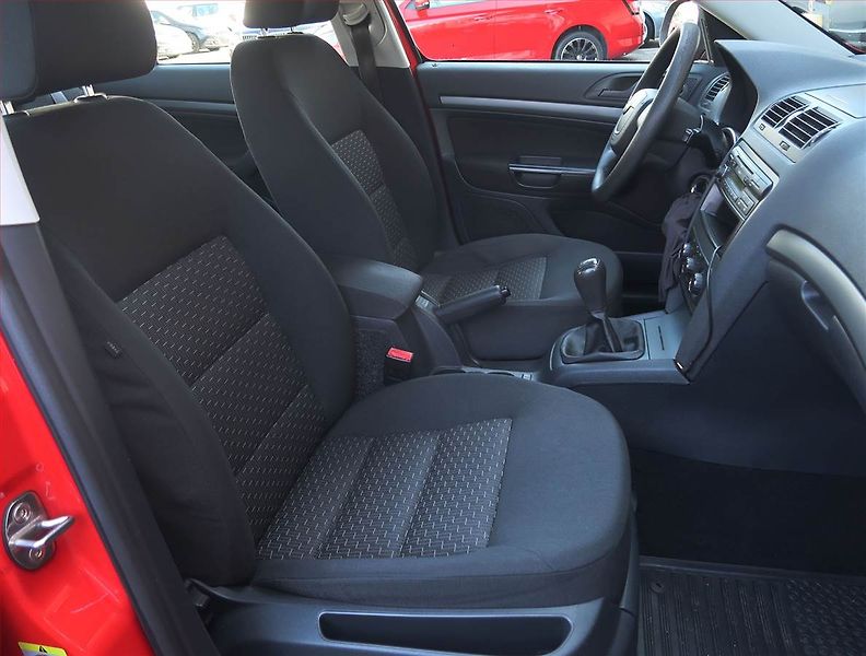 Škoda Octavia (2013) 1.2 TSI - fotka 9 z 13