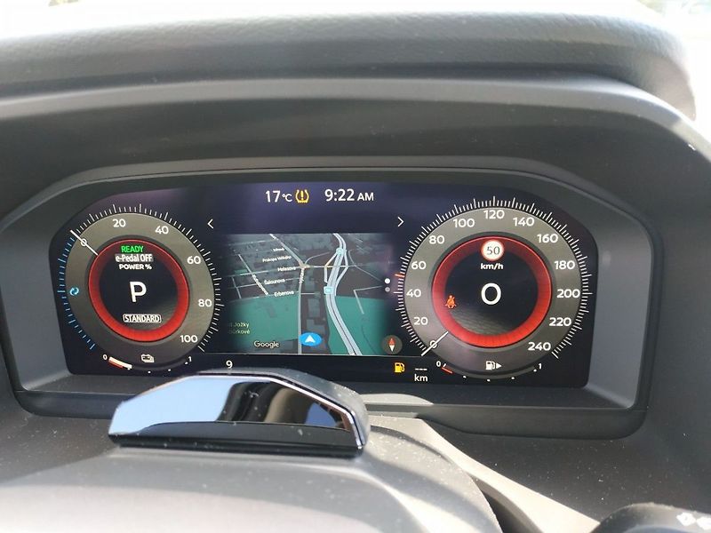 Nissan X-Trail E-POWER e-4ORCE N-TREK SKLADEM - fotka 15 z 29