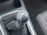 Toyota Hilux 2.4D, ČR-1m, Active, 4x4, DPH - náhled 27