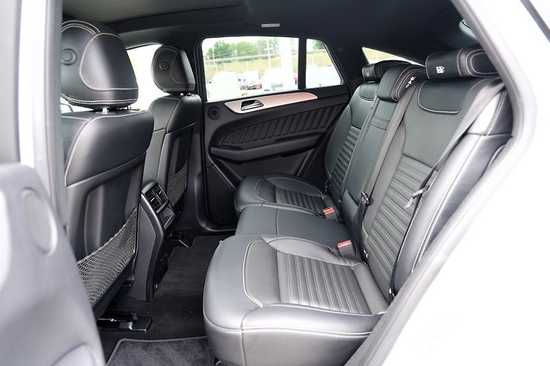Mercedes-Benz GLE 43 AMG 4Matic/9AT/370PS/DPH - fotka 33 z 43