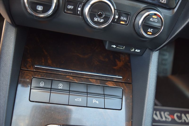 Škoda Octavia 2,0 TDI 110KW DSG TAŽNÉ NAVI - fotka 42 z 47