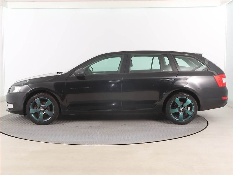 Škoda Octavia (2014) 1.6 TDI, Serv.kniha, Navi - fotka 3 z 16