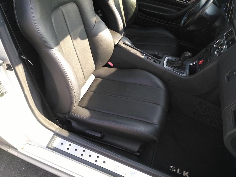 Mercedes-Benz SLK 200 Kompressor manuál - fotka 23 z 28