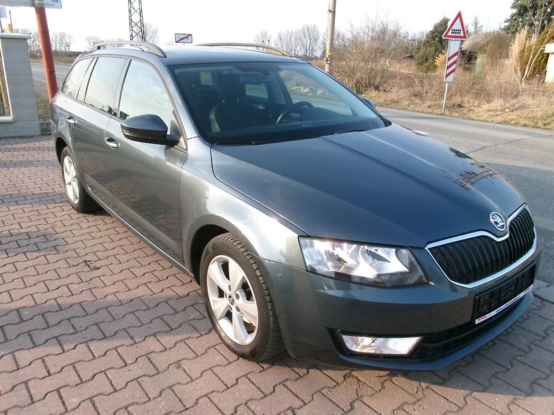 Škoda Octavia (2014) 1,2TSI NAVI DSG AC BT VÝHŘEV - fotka 3 z 34