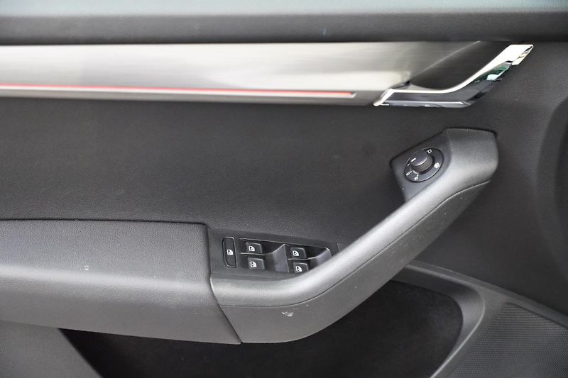 Škoda Octavia - fotka 13 z 30