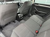 Volkswagen Passat 2.0 TDI Comfortline - náhled 17