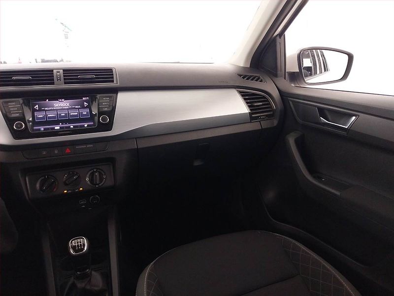 Škoda Fabia (2019) Ambition 1.0 TSI, Serv.kniha - fotka 8 z 21