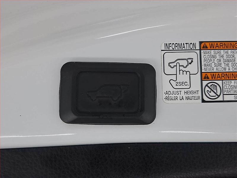 Toyota RAV4 (2016) 2.5 Hybrid, Automat - fotka 22 z 22