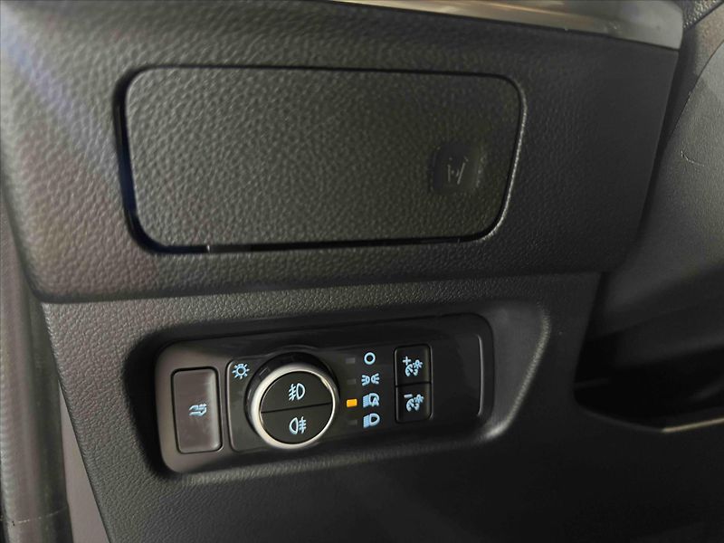 Ford Ranger (2026) 3,0 EcoBlue V6  PLATINUM doubl - fotka 9 z 15