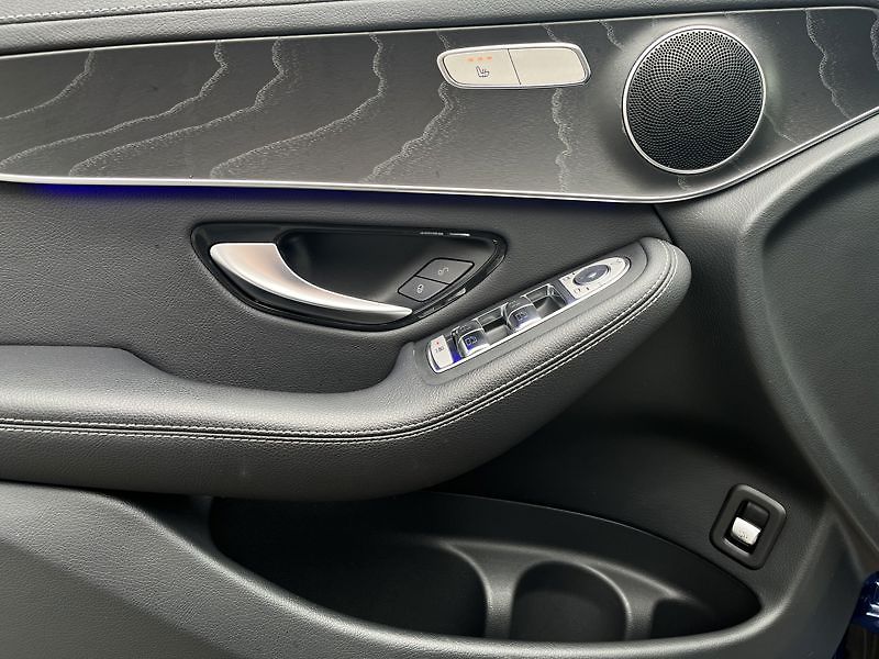 Mercedes-Benz GLC Coupé 220 d 4MATIC kupé - fotka 13 z 18