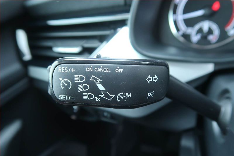 Škoda Scala (2023) 1.0 TSI, Serv.kniha, Tempomat - fotka 18 z 22