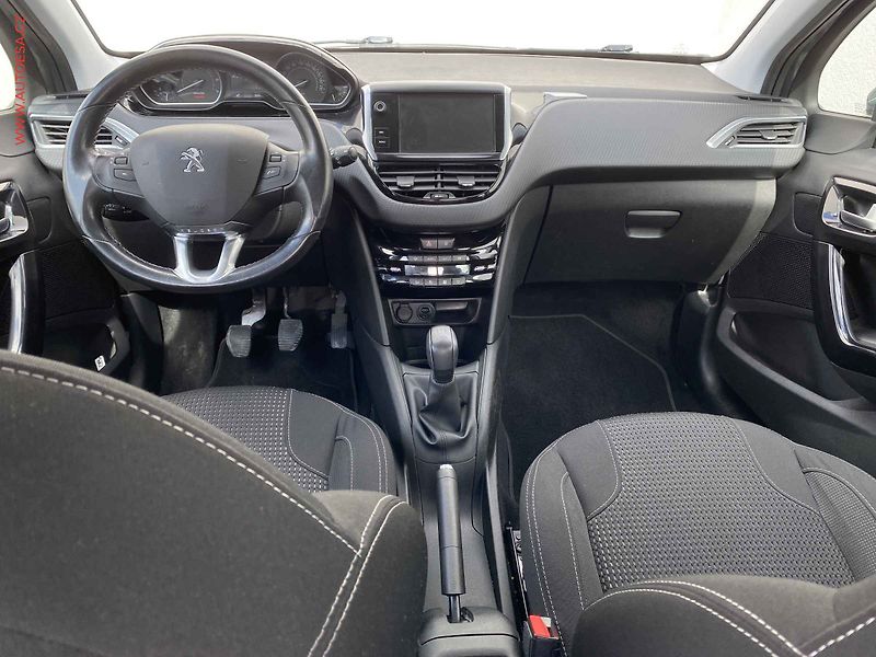 Peugeot 208 (2016) 1.2PT, Allure, navi, kamera - fotka 8 z 18