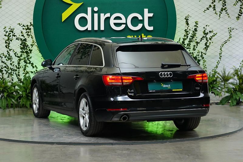 Audi A4 - fotka 7 z 26