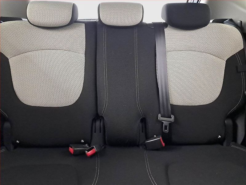Renault Captur (2018) 1.2 TCe, Automat, ČR,1.maj - fotka 10 z 16