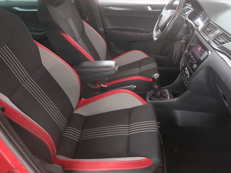 Škoda Rapid (2017) Monte Carlo 1.0 TSI, Bi-Xenony - fotka 9 z 18