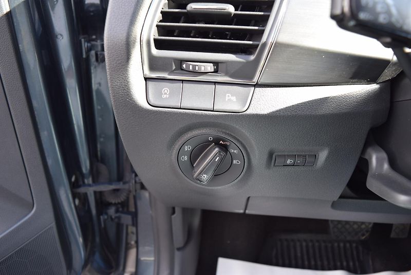 Škoda Fabia (2017) 1.2TSI 81kw DSG JOY NAVI APP - fotka 30 z 41