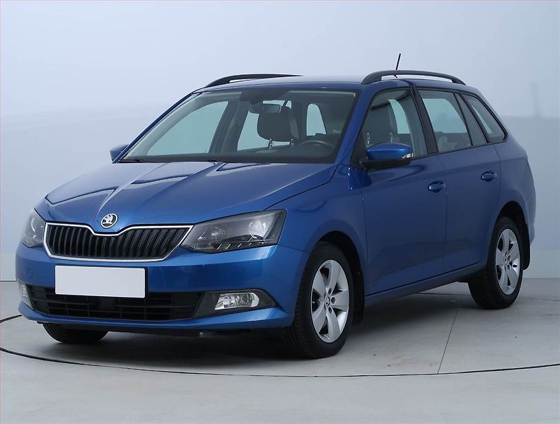 Škoda Fabia (2015) Ambition Plus 1.2 TSI - fotka 2 z 17