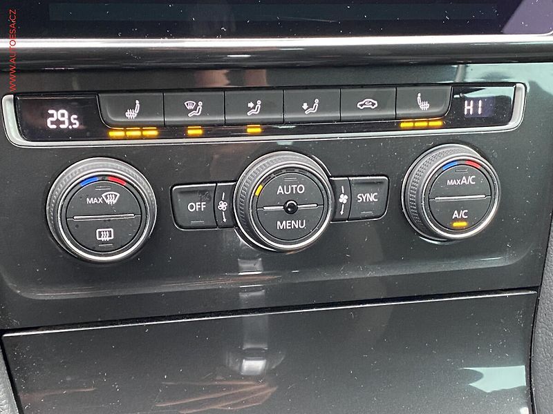 Volkswagen Golf (2019) 1.6 TDi, Comfortline, DSG - fotka 15 z 17
