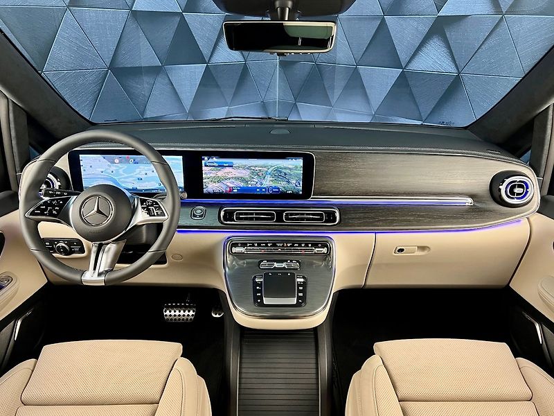 Mercedes-Benz Třídy V 300d 4MATIC AMG EXCLUSIVE, AIR - fotka 9 z 34