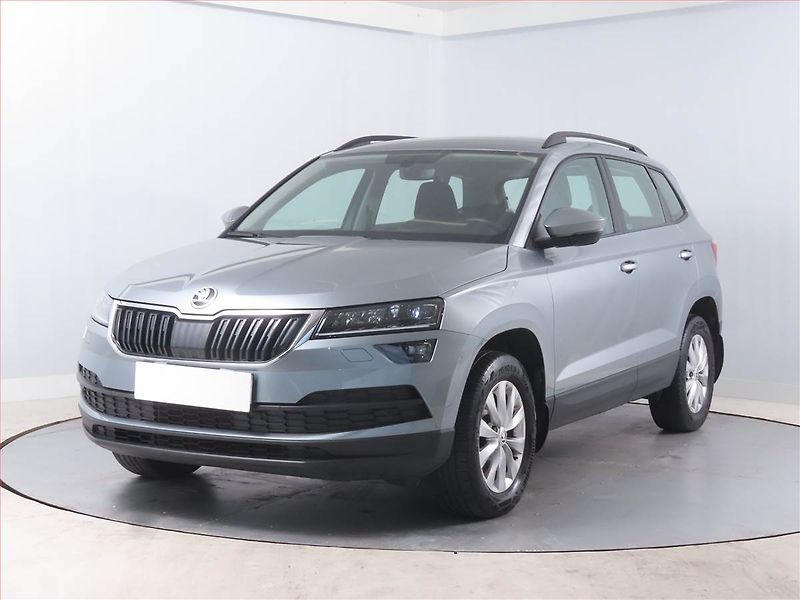 Škoda Karoq (2021) Ambition Plus 2.0 TDI - fotka 2 z 15