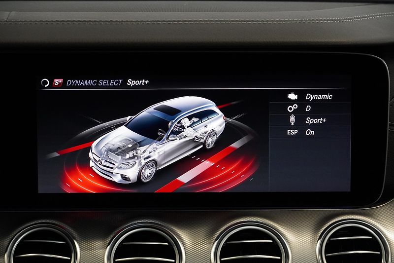 Mercedes-Benz Třídy E 63 AMG,4m,Klima.sed,ACC,Pano - fotka 43 z 43