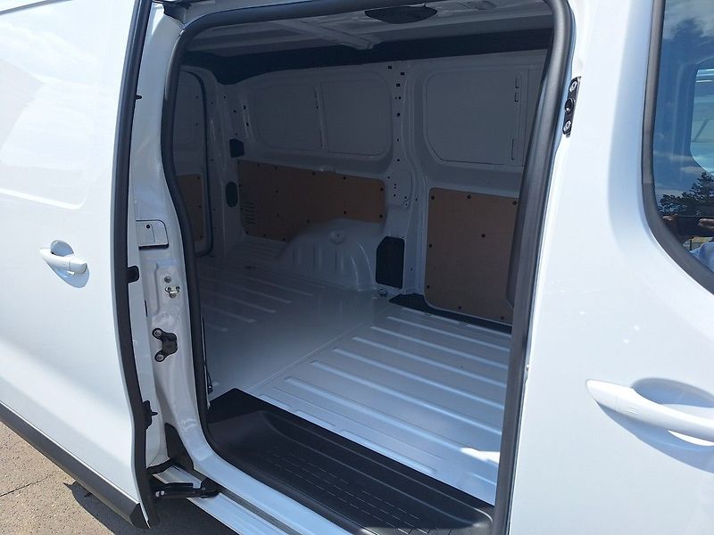Peugeot Expert (2026) FG L3 2.2 BHDi 180k EAT8 - fotka 11 z 13