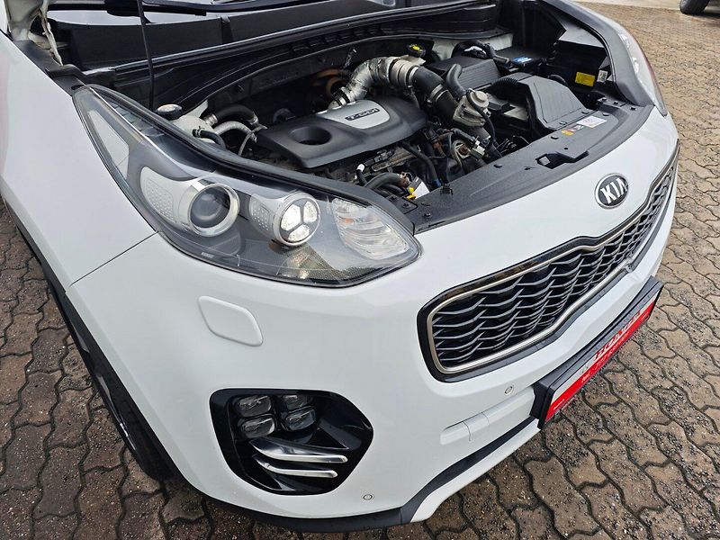 Kia Sportage (2016) 1.6 T-GDi GT-line AWD 130kW - fotka 34 z 43