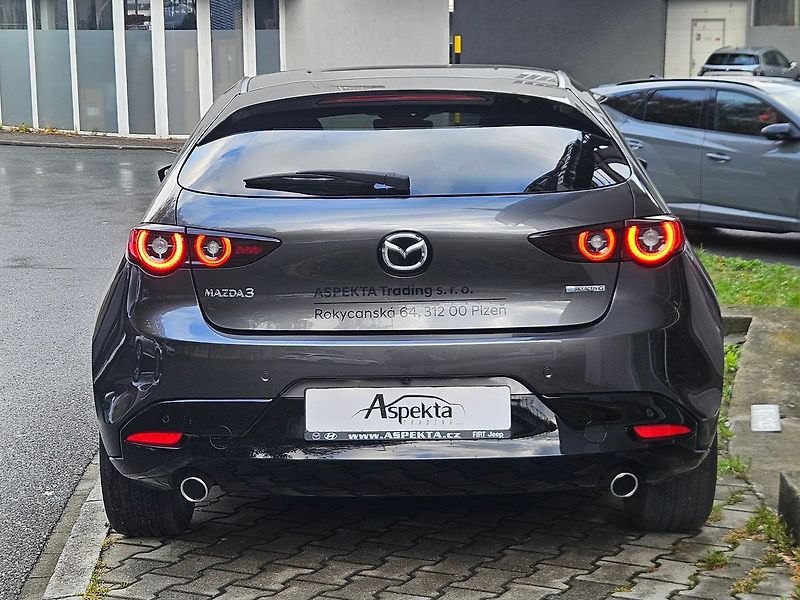 Mazda 3 2.5l e-SKYACTIV G, 1.majitel - fotka 4 z 31