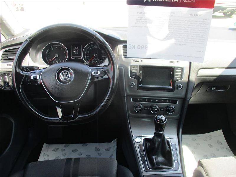 Volkswagen Golf 1,4 TSI,digiklima,xenon,s.kn. - fotka 16 z 47