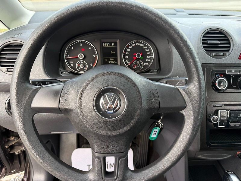 Volkswagen Caddy (2013) 1.6TDi 75kW *DSG*Tažné*Servis* - fotka 12 z 21