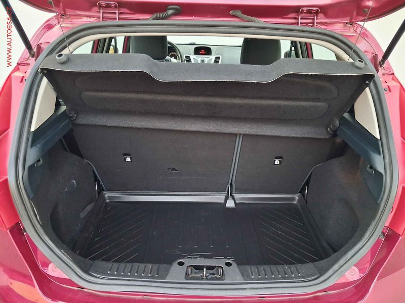 Ford Fiesta (2012) 1.2i, ČR, AC - fotka 7 z 16