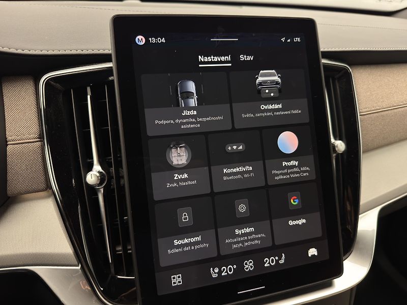 Volvo XC90 B5 AWD CORE CZ REZERVACE - fotka 33 z 44